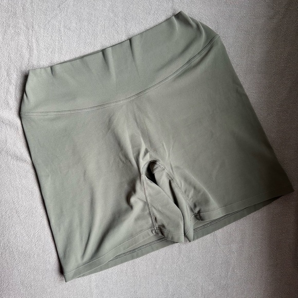 Oner Active Soft Motion Shorts - Picture 2 of 2